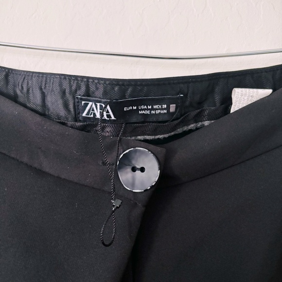 Zara Classic Black Women's Shorts‎ - Picture 4 of 7